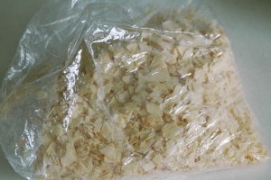 適当な大きさになるまで砕く